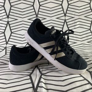 ADIDAS GAZELLE Suede Womens Shoes Sz 7 Blk Silver